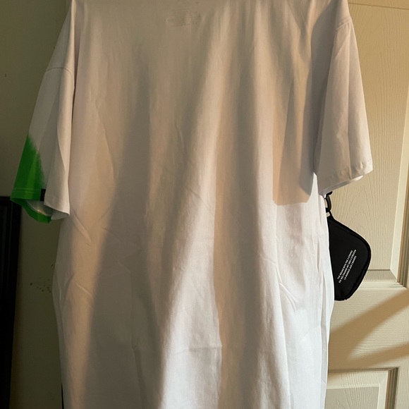 Black market t shirt grapic multiple colors - Picture 3 of 3